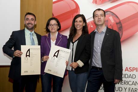 Aspid de Plata a la mejor campaña de Veterinaria. Esther Torrado por Sanaidea y Ahmed Addali por MSD
