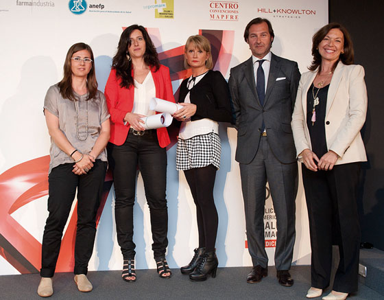 Mejor material impreso. Comunicaciones dirigidas a profesionales sanitarios (materiales impresos de visita). Berta Loran (Global Healthcare); Esther Fernández (Menarini) y Marta Huguet (Global Healthcare). Ver obra: 3558