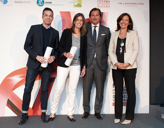Mejor web. Comunicaciones dirigidas a profesionales sanitarios (webs o microsites de producto). Alejandro García (Esteve Durbá) y Maite Bastero (Merial). Ver obra: 3415