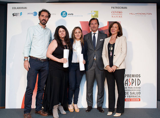 Mejor audiovisual. Comunicaciones dirigidas a profesionales sanitarios (audiovisuales). Miguel Ángel Herrero y Cynthia Castejón (Draft) con María Navia (Abbvie). Ver obra: 3484