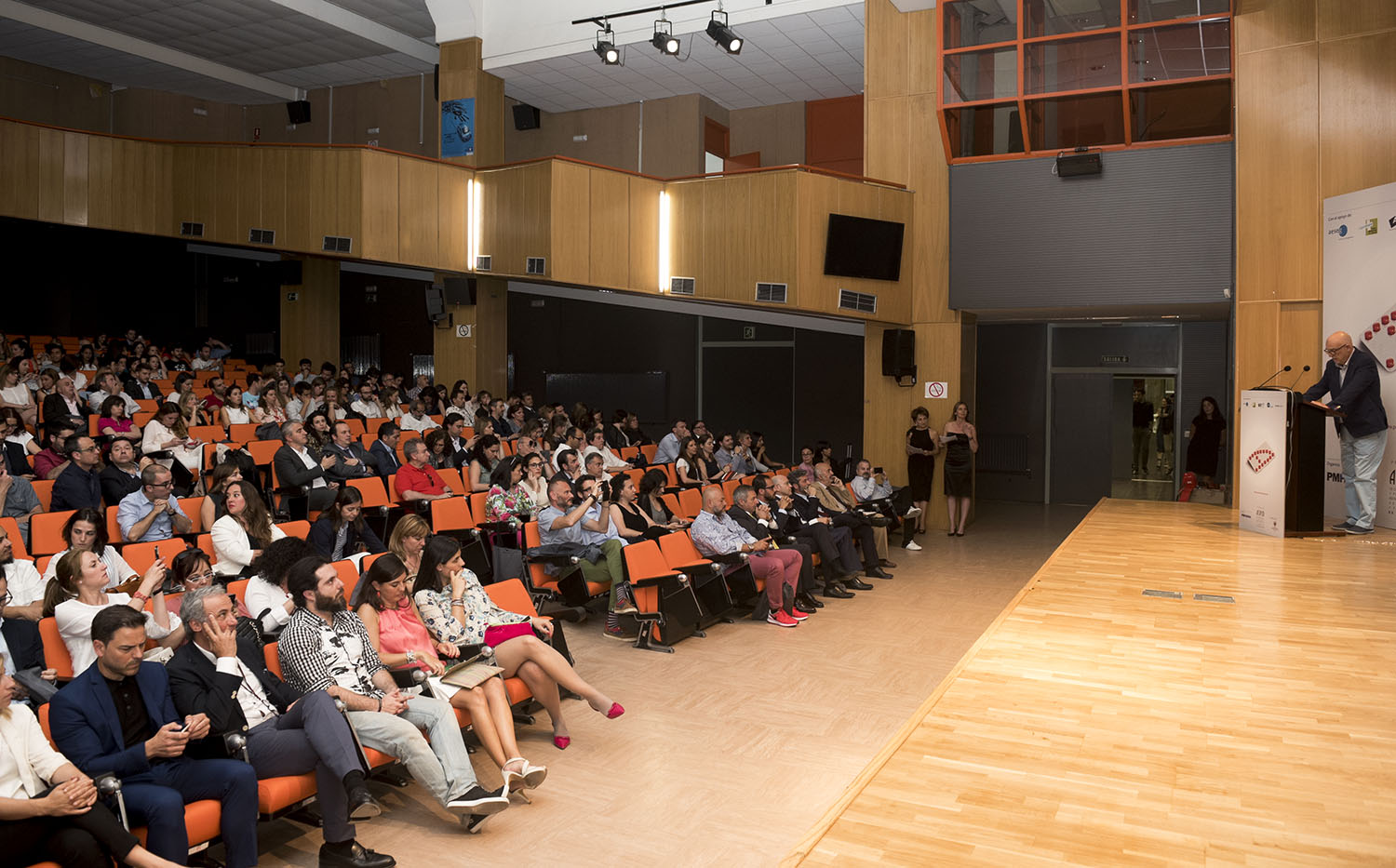 Álvaro Bosch da comienzo a Gala de los premios Aspid 2016