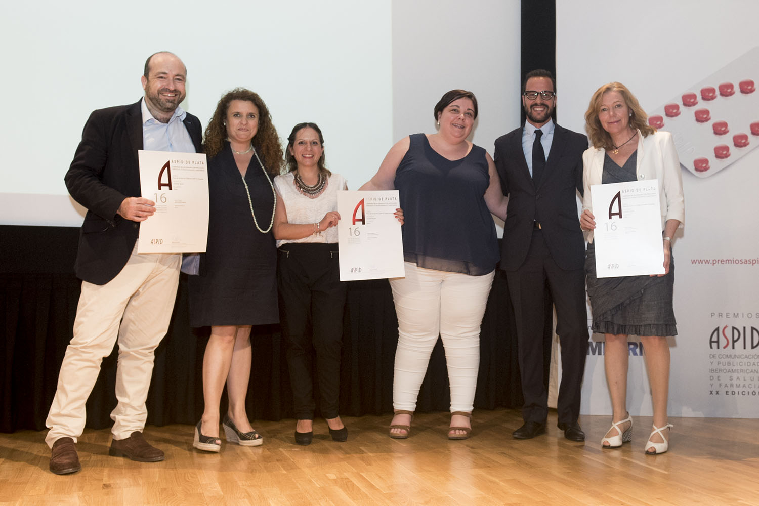 Ignacio Romo de Shire, Montse Escudero y Sonia San Segundo de Ketchum y Glòria González y Maite Artés de Adelphi
