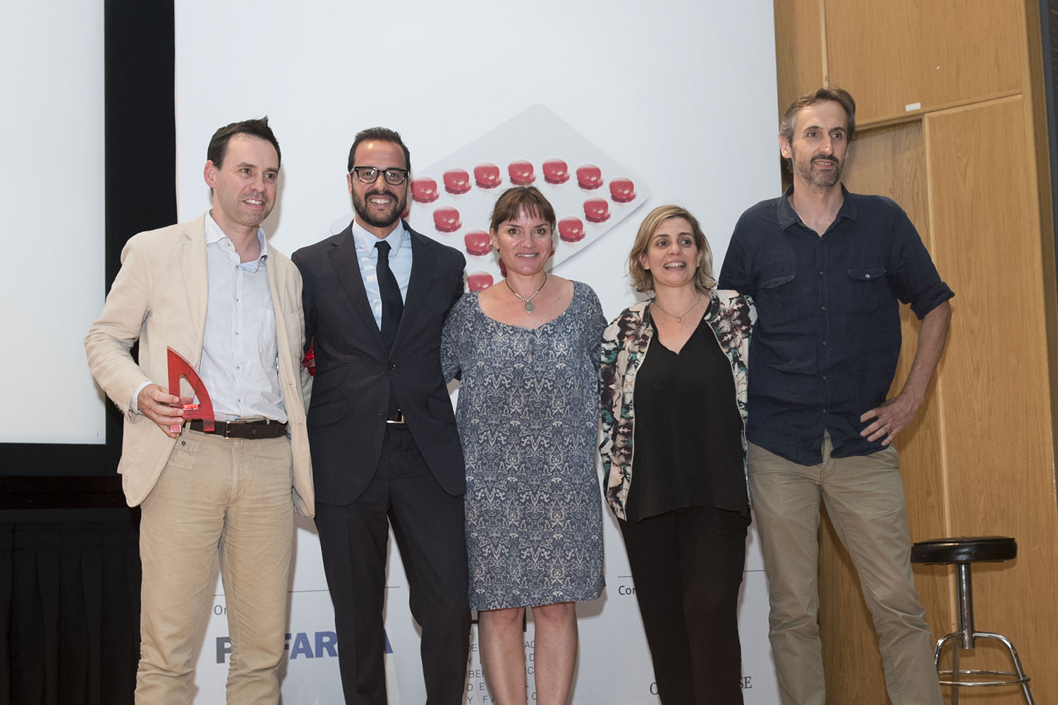 Guillem Bruch de Novartis y Núria Casia, Cristina Aparicio y Xavi Rambla de Nova Harriet