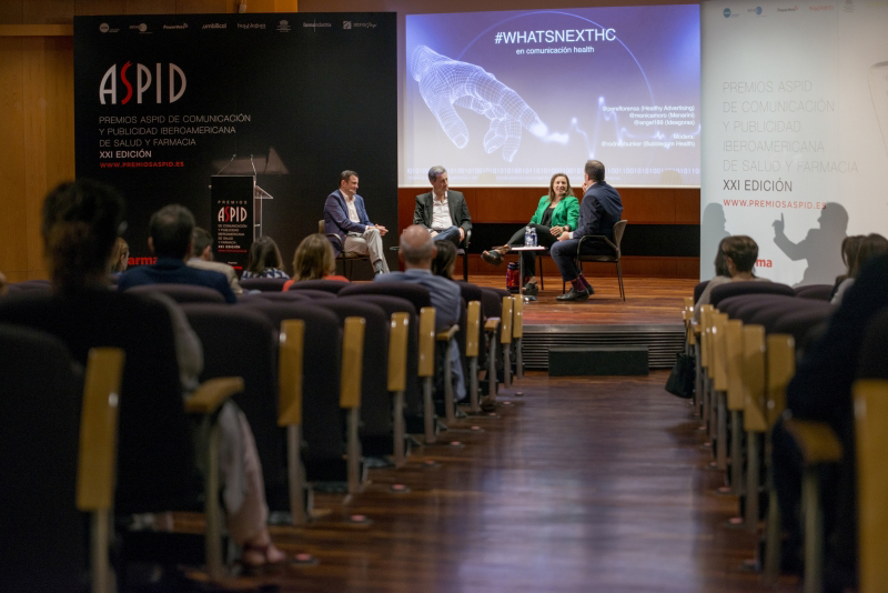 Pere Florensa, Ángel González, Mónica Moro y Rodney Bunker (moderador)