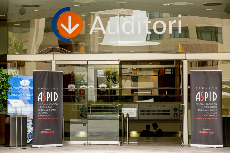 Entrada al Auditorio del WTC, Barcelona