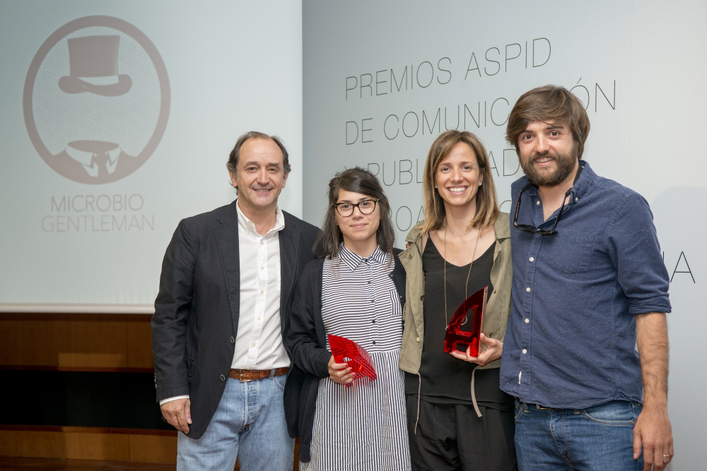 Vanessa Millet (Microbio), Arantxa Pascual (Uriach) y Fernando Volpini (Microbio Gentleman)