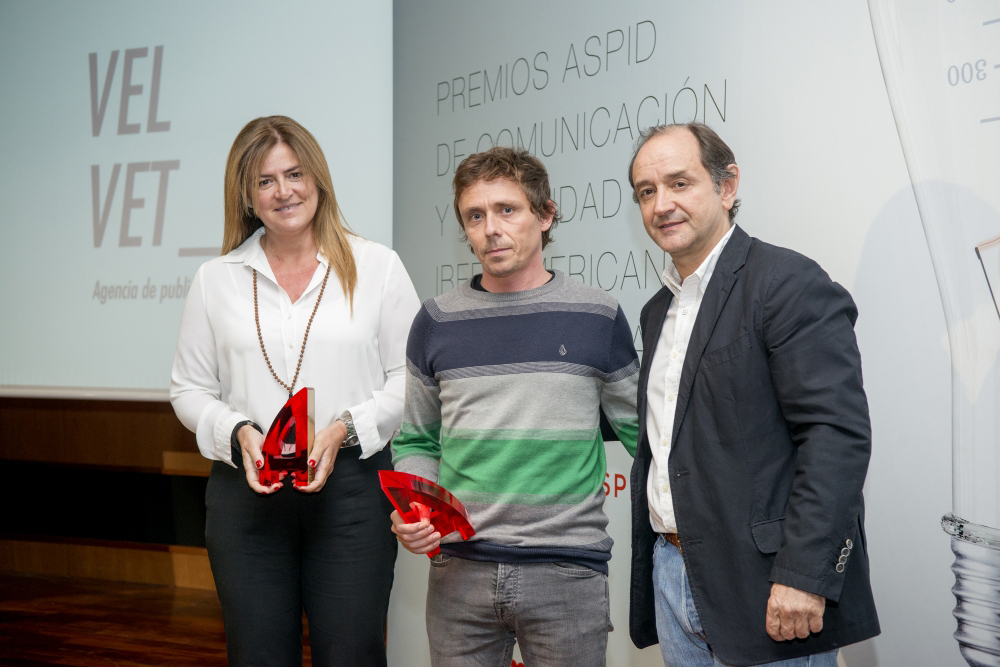 Núria Pardo (Fundación Oncología Infantil Enriqueta Villavecchia) y Gus Wallin (Velvet)