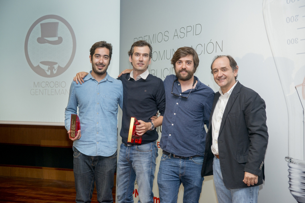 Sigfrid Romañach (Microbio), Oscar Lopez-Balcells y Fernando Volpini de Microbio Gentleman