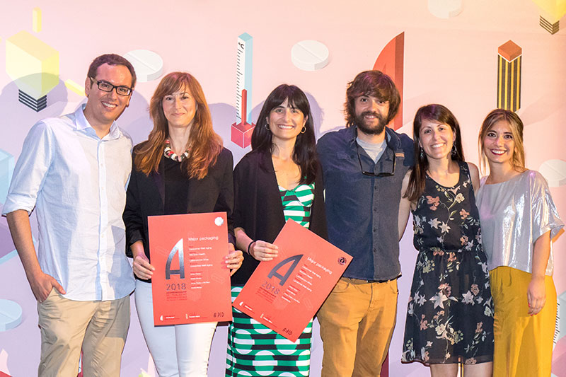 Arnau Peidro, Noelia Moreu de McCann Health, Cristina Crespo y Judith Ortiz de Laboratorios Viñas y Marina Via de McCann