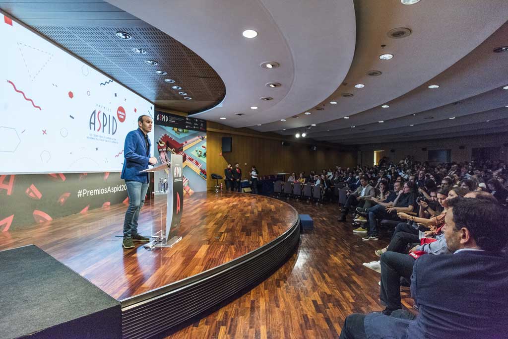Roger Antich de PMFarma dando comienzo a la Gala