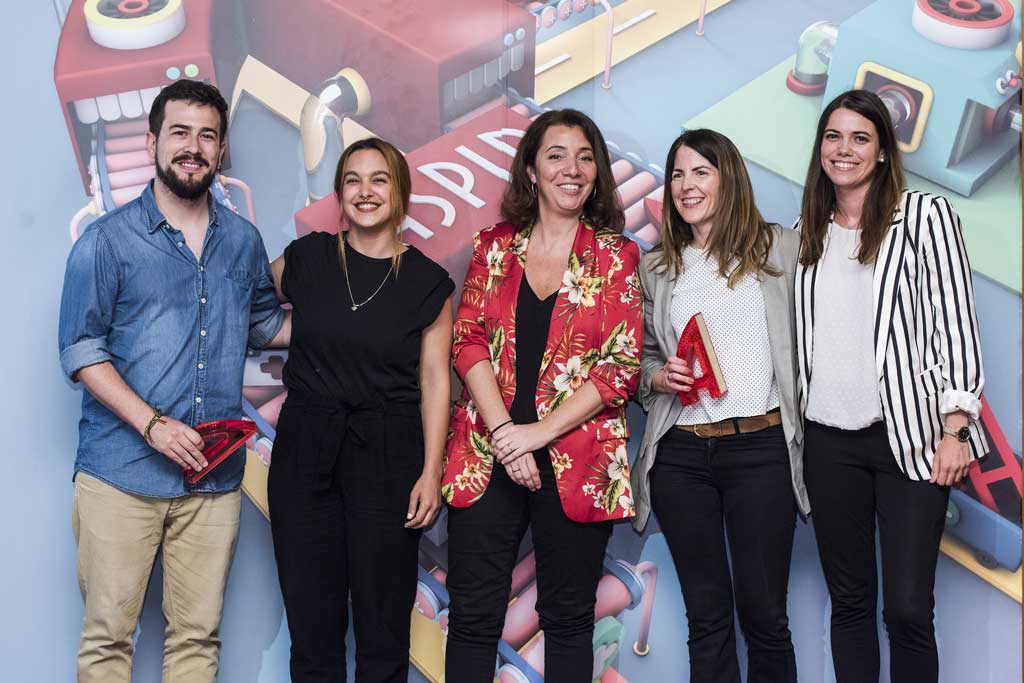 Lluís Pollina y María Fernández de Microbio con Virginia Cardós y Nuria Masriera de Urgo Medical