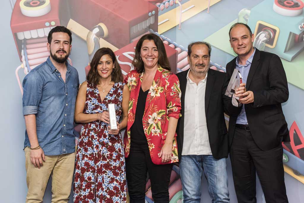 Lluís Pollina de Microbio, Gloria Brújula de Bayer, Ferran Llopart de Microbio y David Zapatero de Bayer