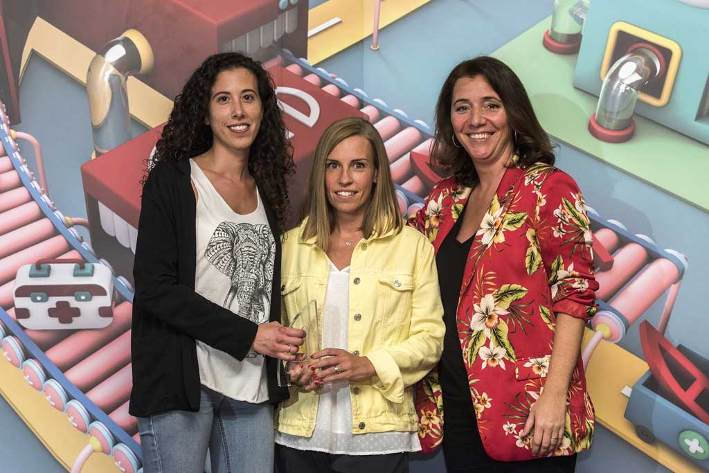 Miriam Bonilla y Mónica Aldomà de CDM Barcelona con la presidenta de la edición 2019, Olivia Walsh
