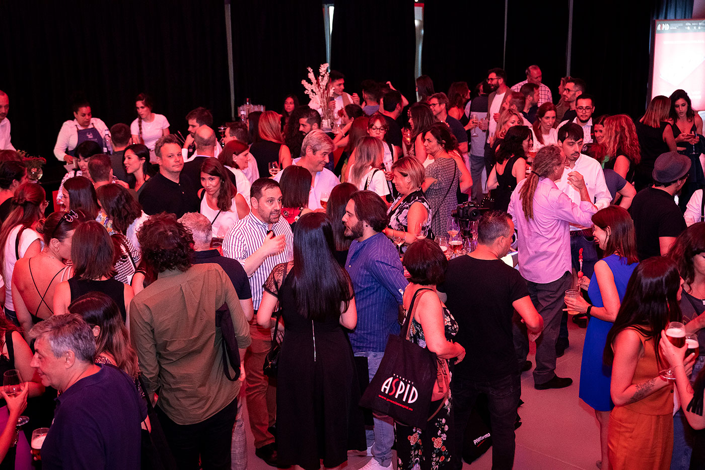 La barra libre antes del comienzo de la Gala fue un �xito