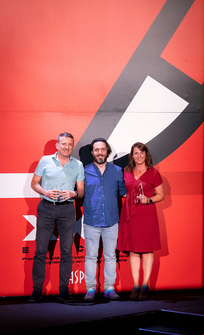 Josep Piera de Prof�rmaco-2 y Laura Sanz de Novartis