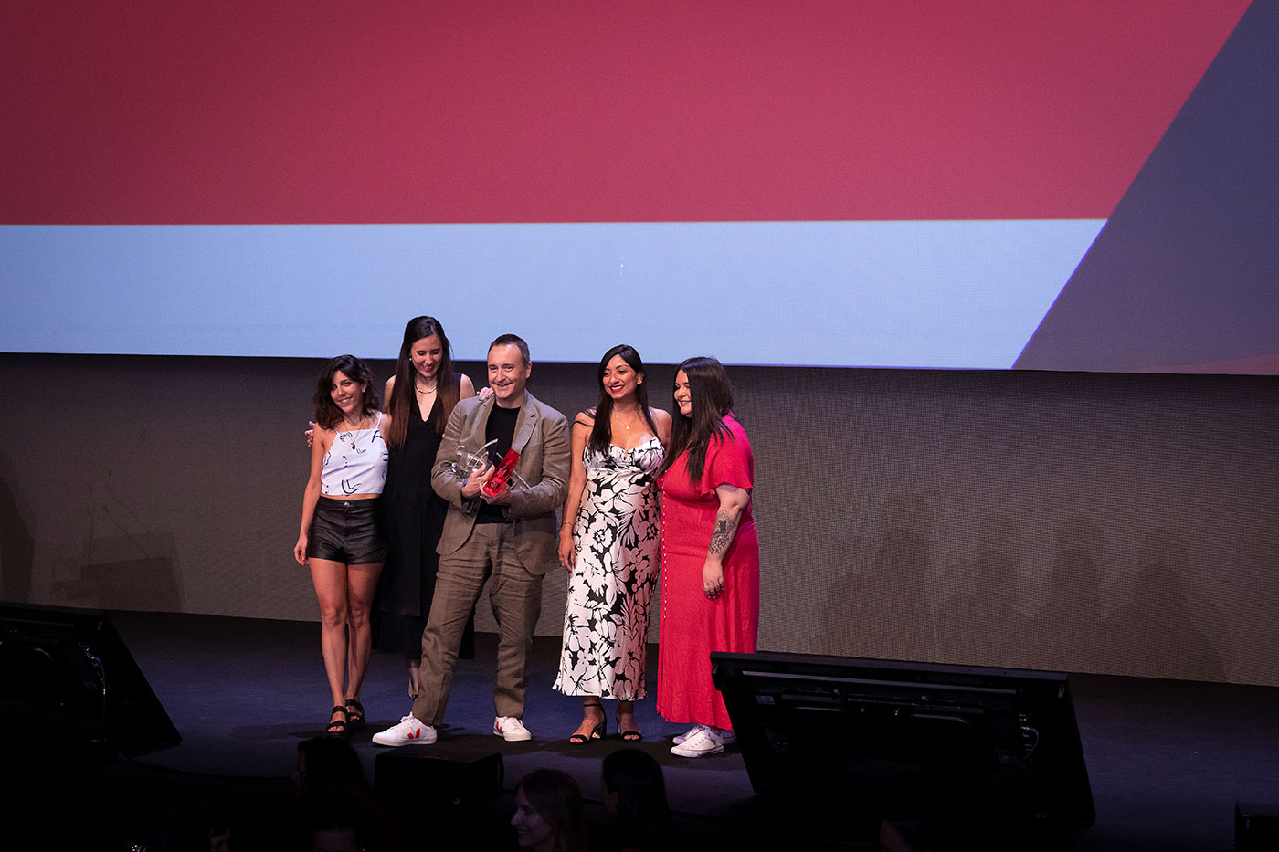Algunos de los premiados subieron a repetir las fotos