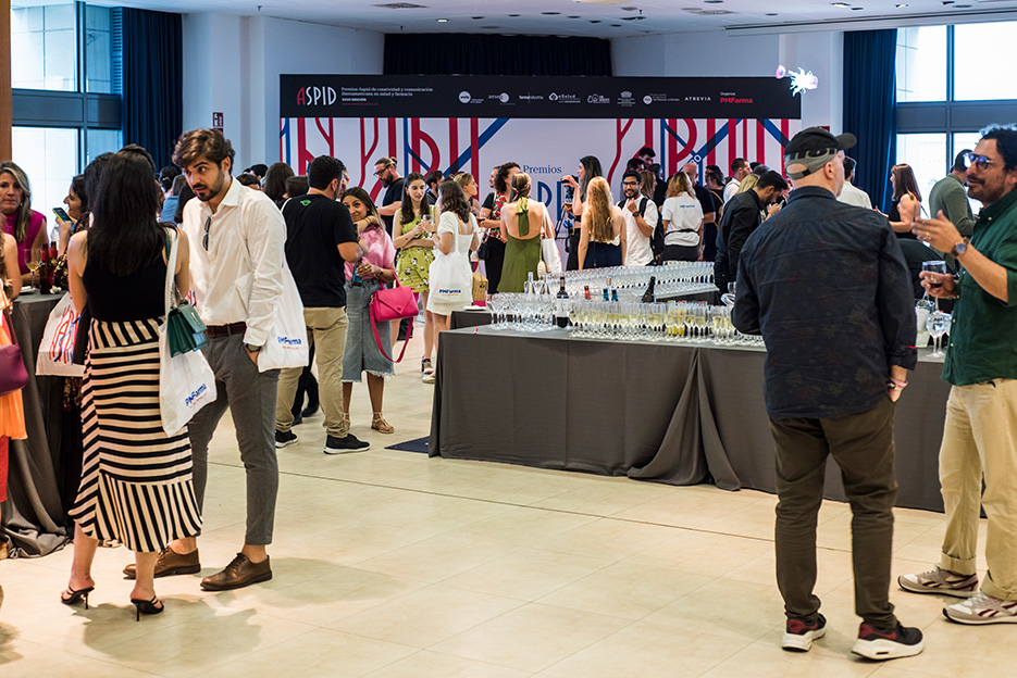 Distribuci�n de la Sala Port Vell donde se realiz� tanto la barra libre antes de la Gala como el c�ctel posterior