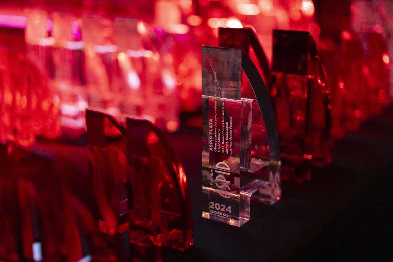 Detalle de uno de los Premios Plata