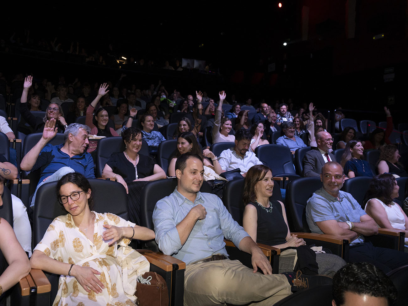 Los invitados participaron con los presentadores