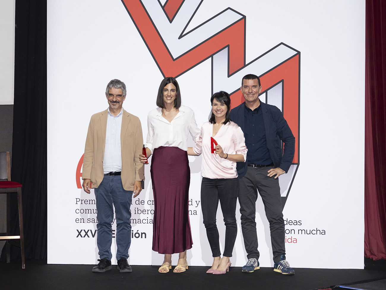 Jaume Pey con Marta Vicente de Danone Nutricia y Elena Guti�rrez de Publicis Health