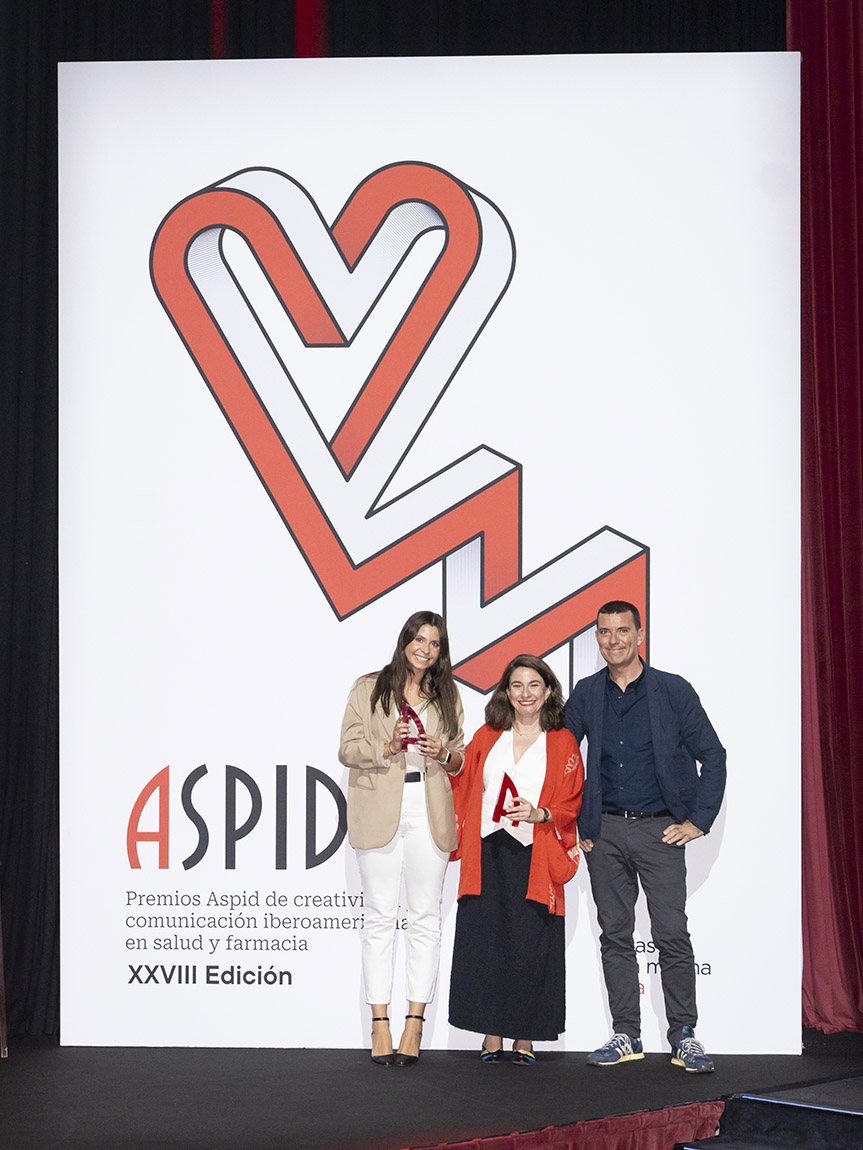 Laura Puyol de SOBI con Patricia Rodr�guez Velo de Doctaforum