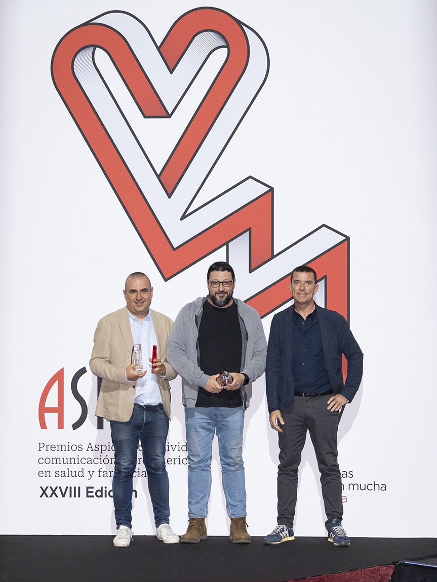 Jordi Sequero Ruiz de Fundaci�n Uriach y Daniel P�rez de OHMM