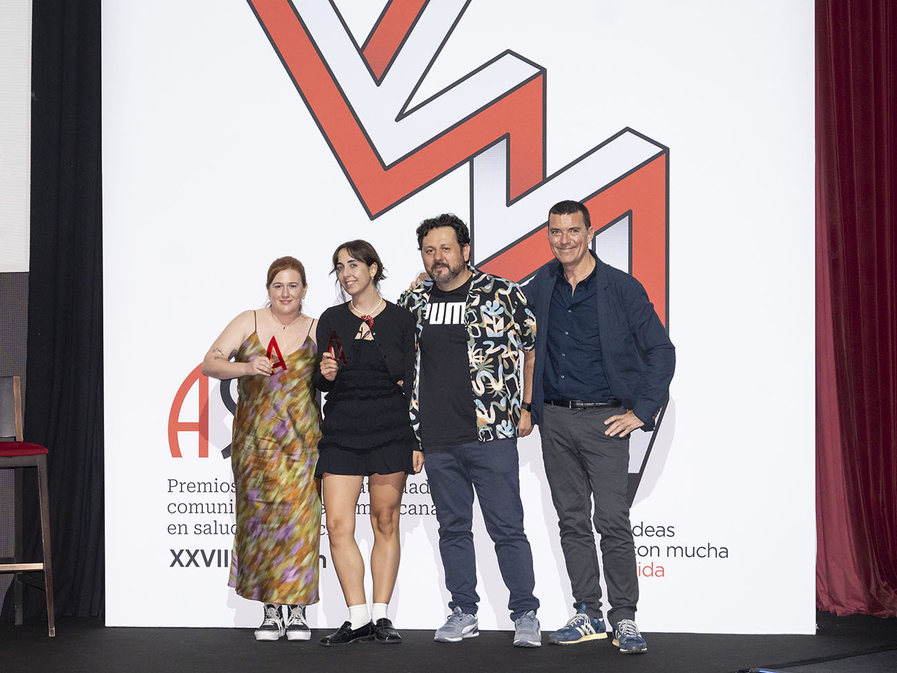 Triana de los Reyes, Cristina Pascual y Leo Rinc�n de VML
