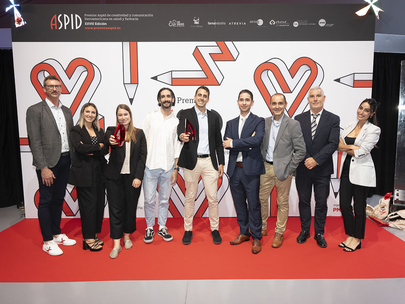 El Photocall casi se queda peque�o para tantos invitados