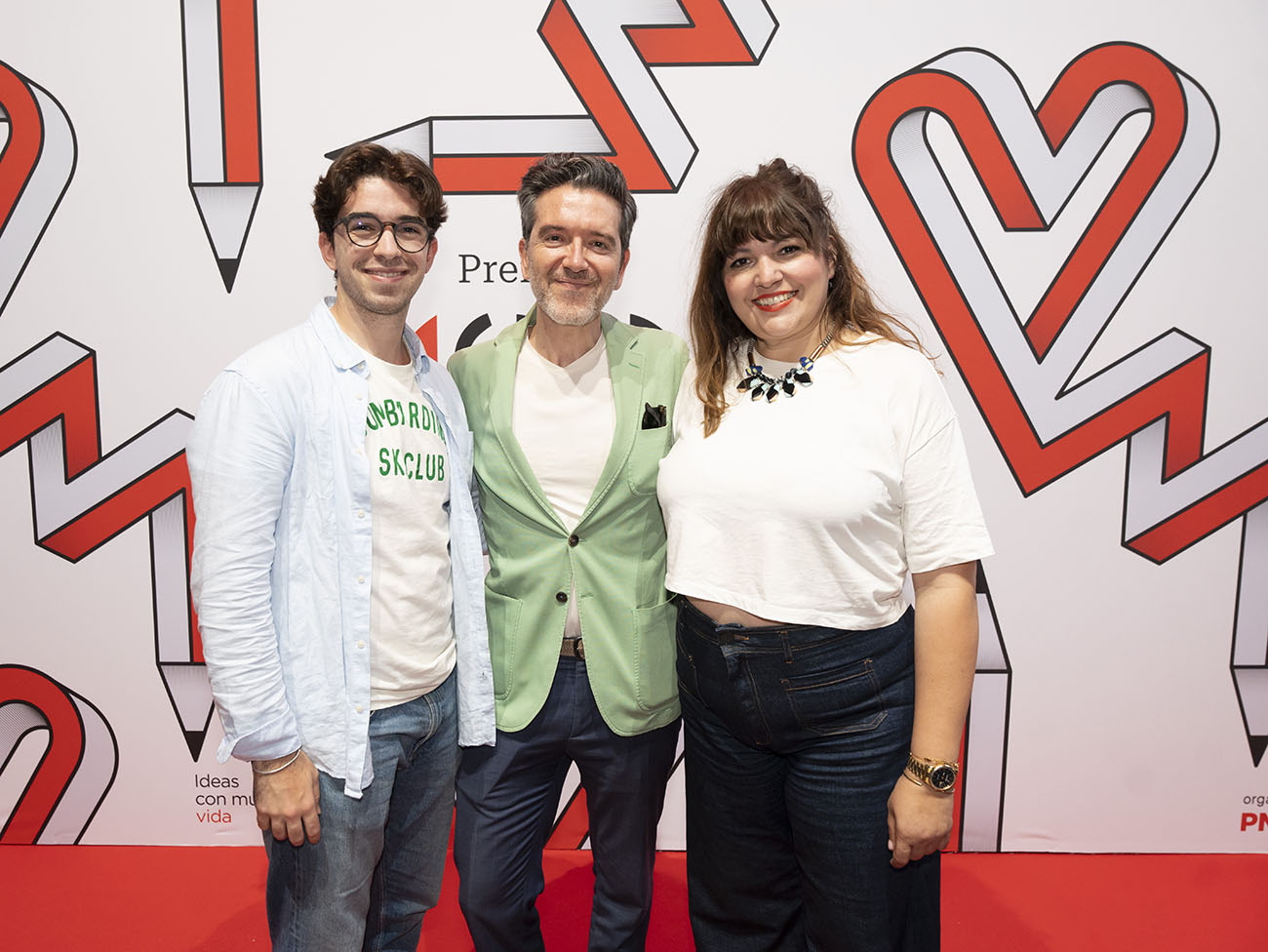 Contentos en el photocall 2024