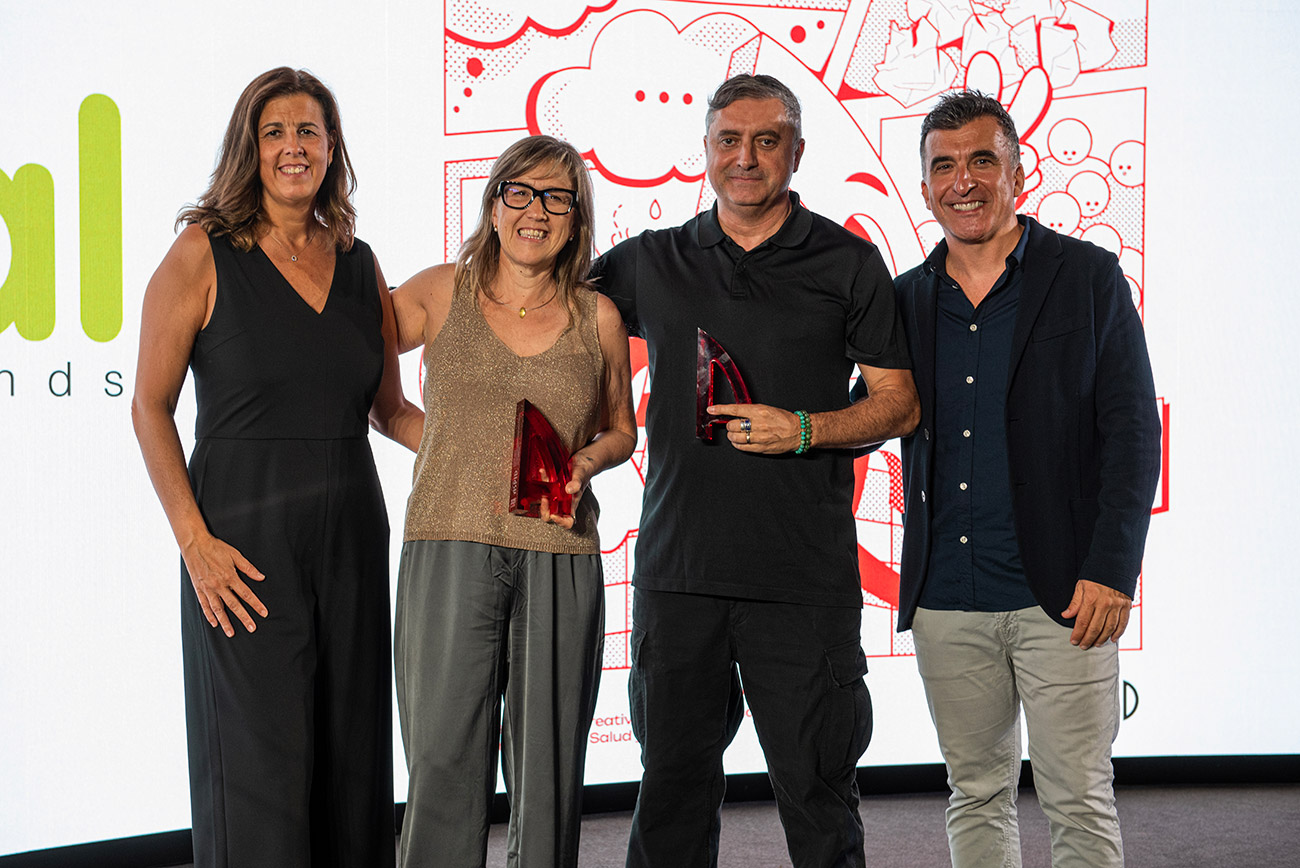 Carla Tortosa con Gloria Pol de Leti Pharma y Xavier S�nchez de Umbilical y V�ctor Navarro