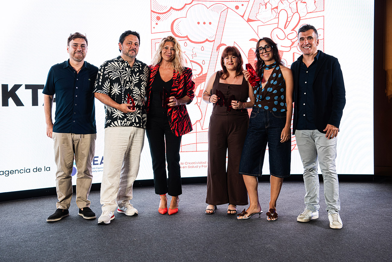 David con Leo Rinc�n, Mayte Pou, Cristina Crespo y Cristina Pascual de VML y V�ctor