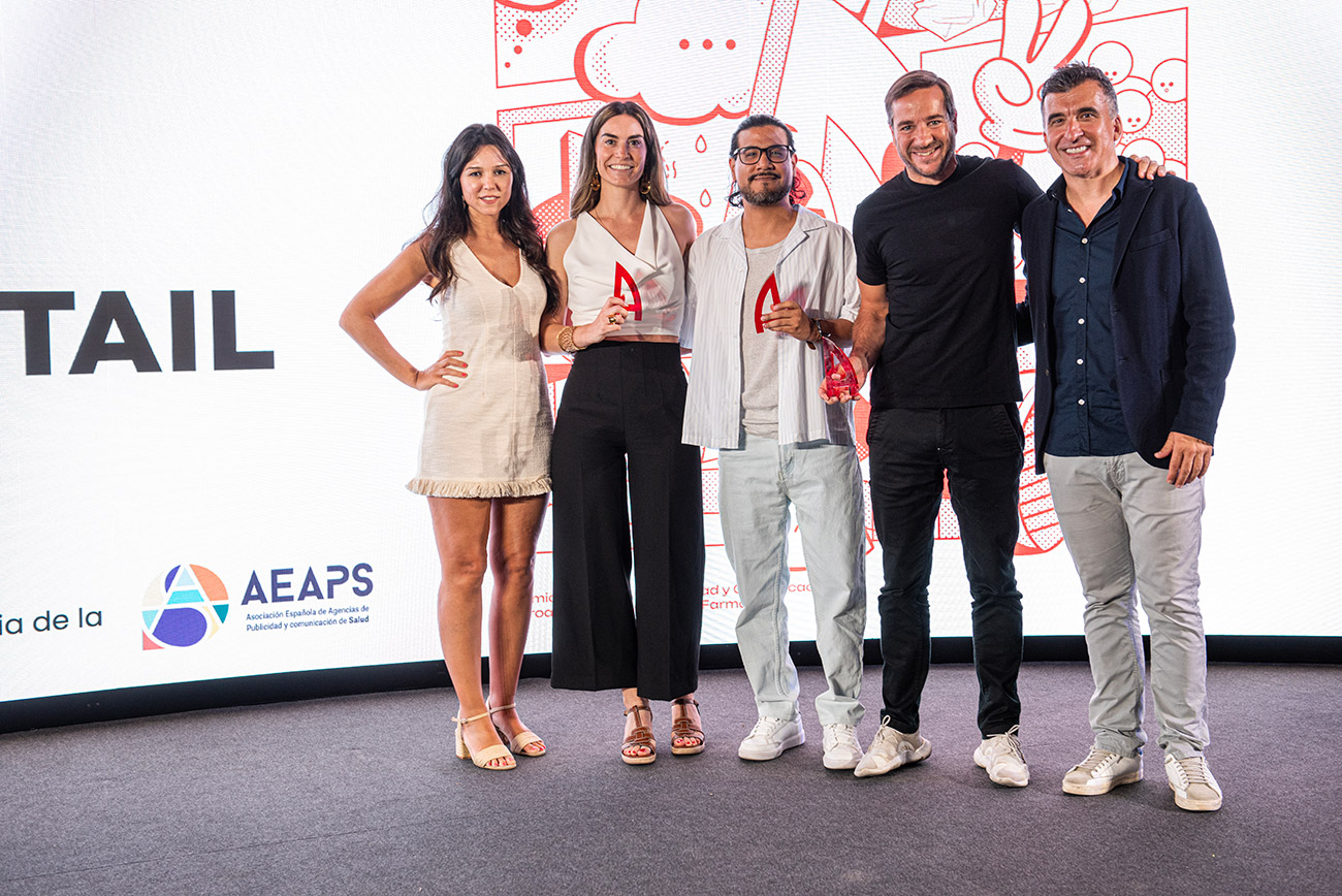 Miriam Alzua, Diego Mendoza y�Javier Rodr�guez de VML con Judith y V�ctor