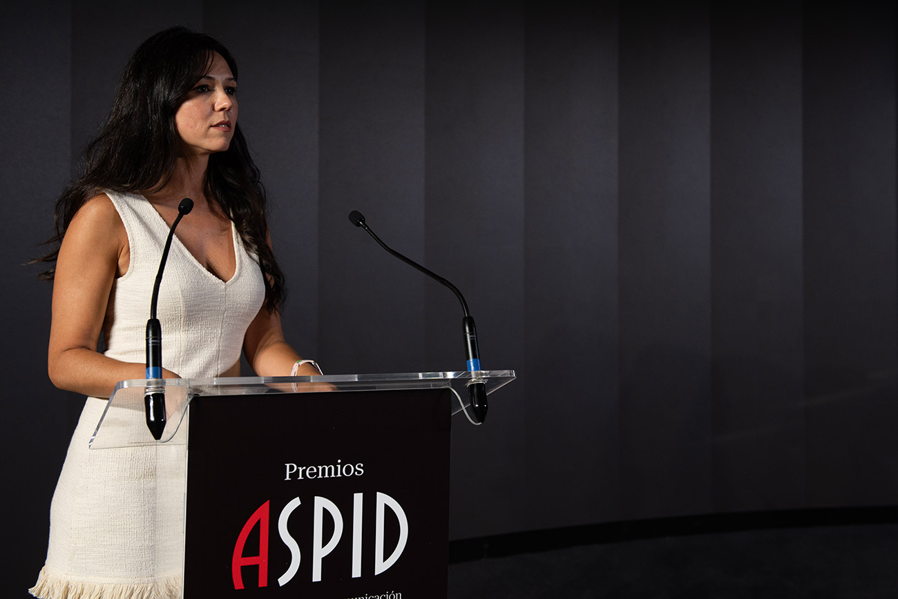 Judith en un momento de la presentaci�n