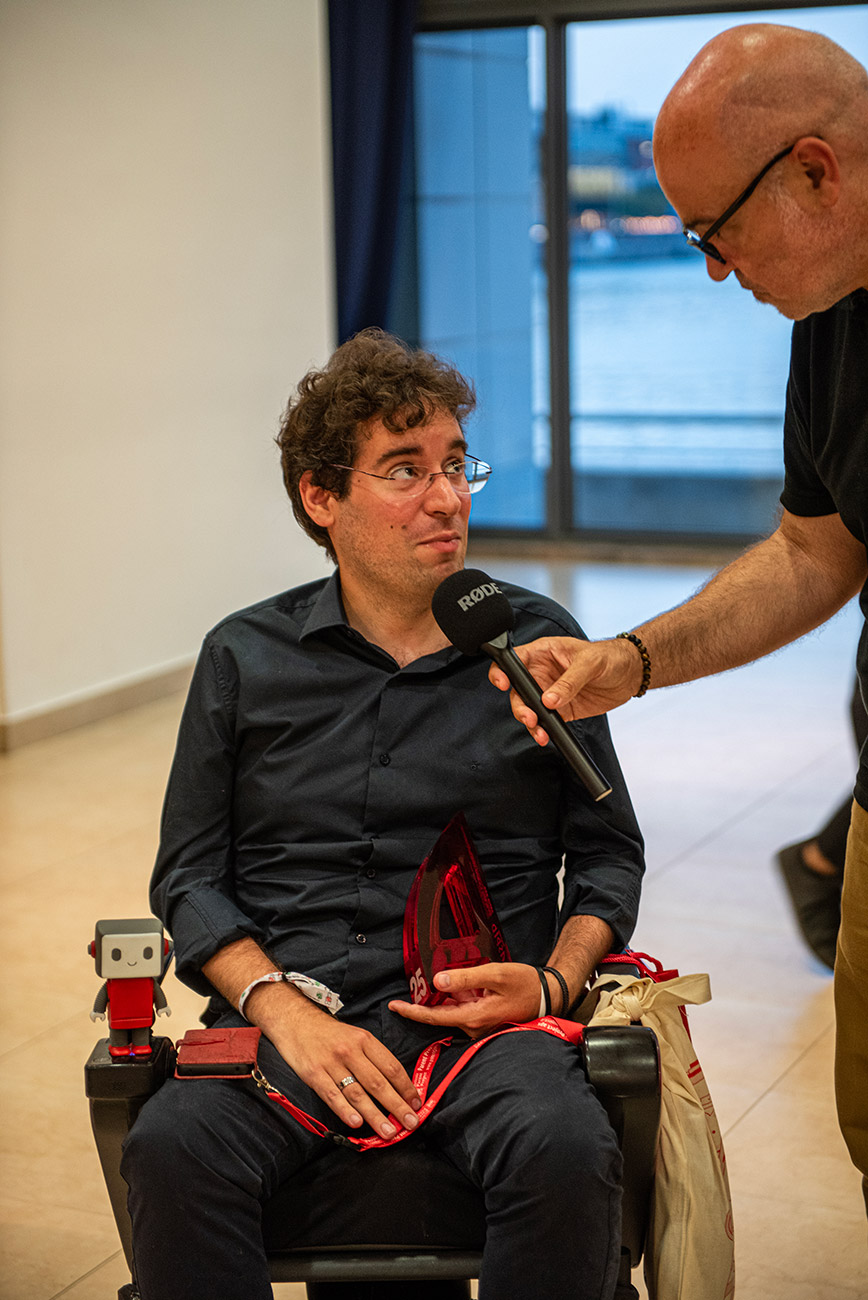 Marc Al�s Gonzalez de Duchenne Parent Project Espa�a fue uno de los entrevistados