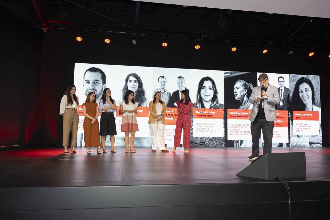 Álvaro Bosch con el jurado de los premios Best In Pharma