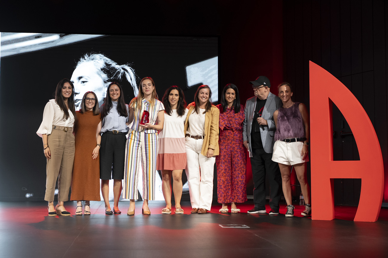 Carolina Uriarte, ganadora del premio Best In Pharma a la mejor ponencia