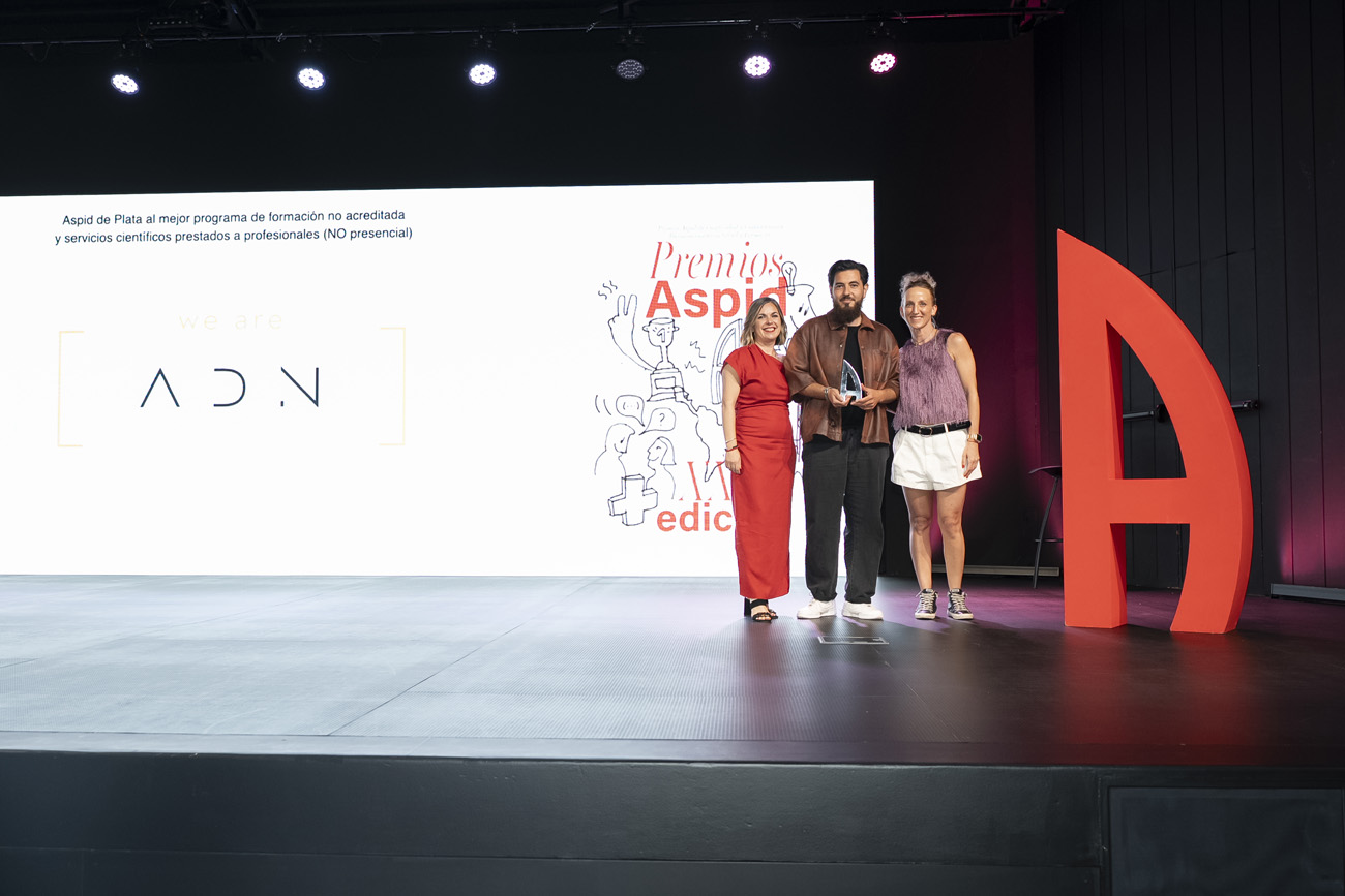 Aspid de Plata al mejor programa de formación no acreditada y servicios científicos prestados a profesionales (NO presencial)