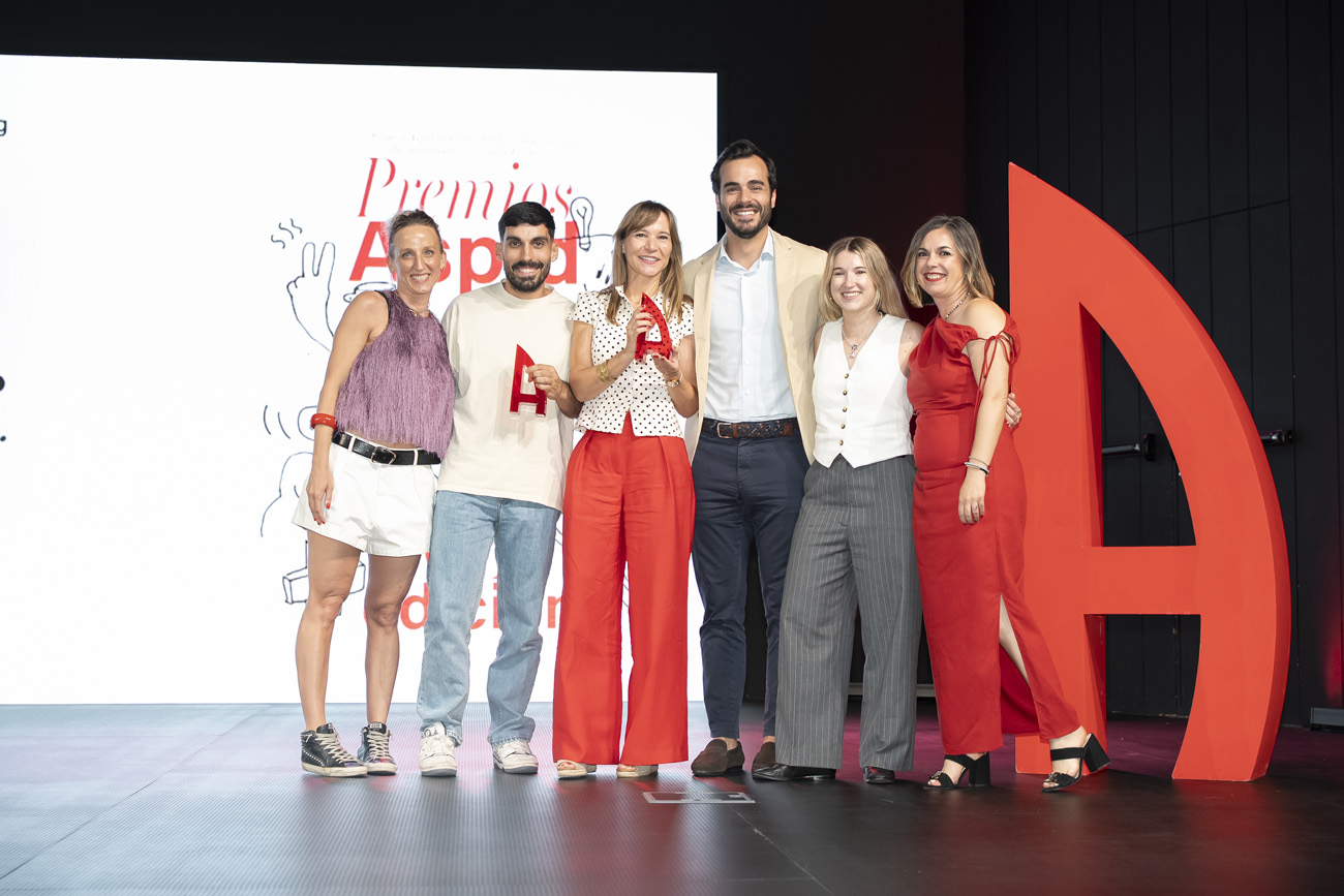 Alegría al subir a recoger los premios