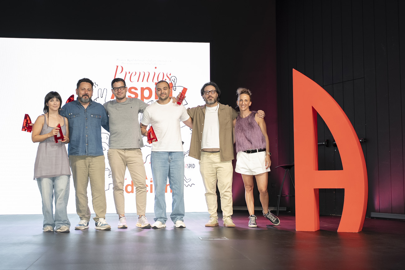 VML recibió 3 premios de una vez