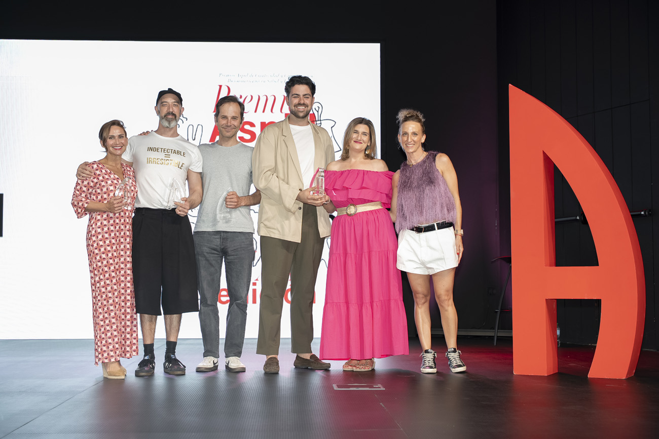 Los ganadores, felices por su éxito