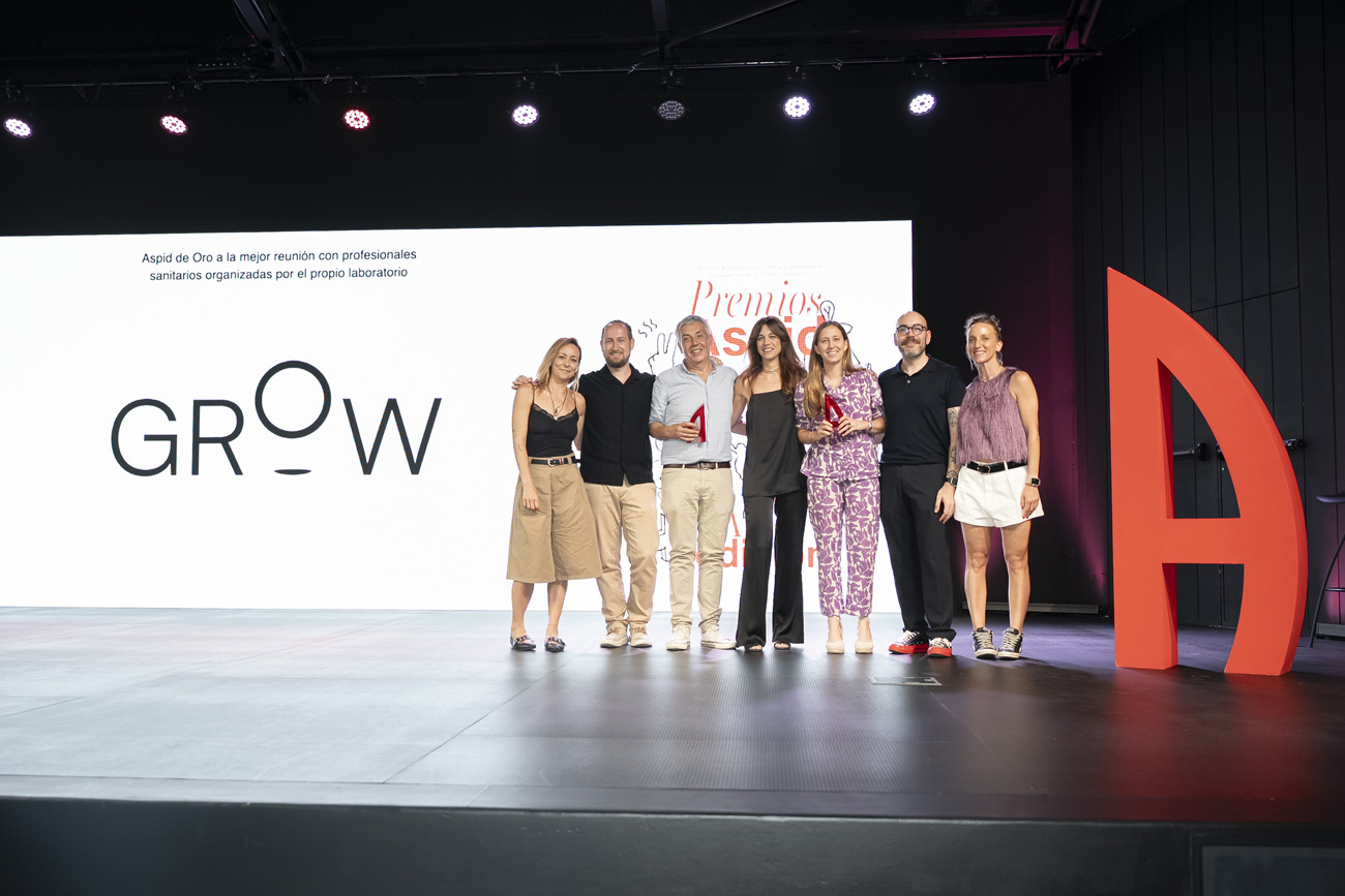 Silvia García, Jose Andrés Martínez, Sandra Pinuaga de Grow con Inés González de GSK y Álvaro Redondo de Grow