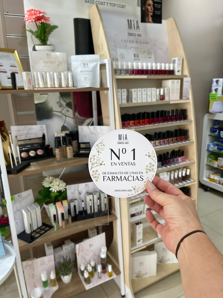 MUEBLE CUIDADO DE MANOS Y UÑAS & MUEBLE MAKEUP - 6