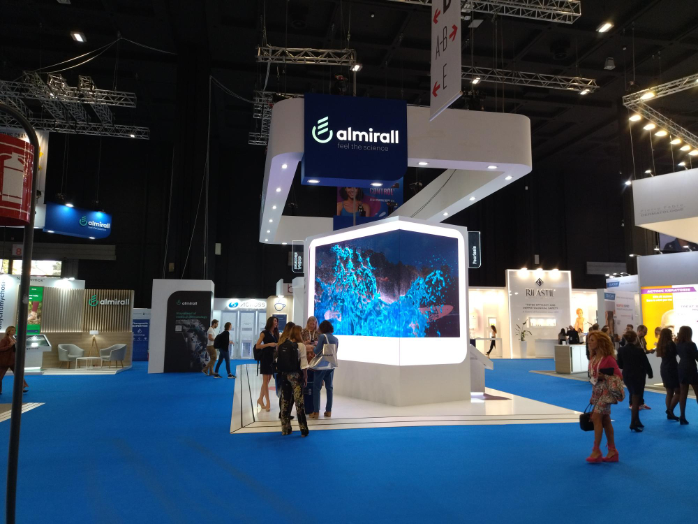 The Eye-catching Booth - 5