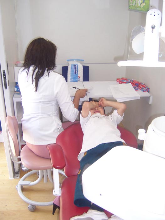 Consultorio Móvil Dr. Muelitas - 2